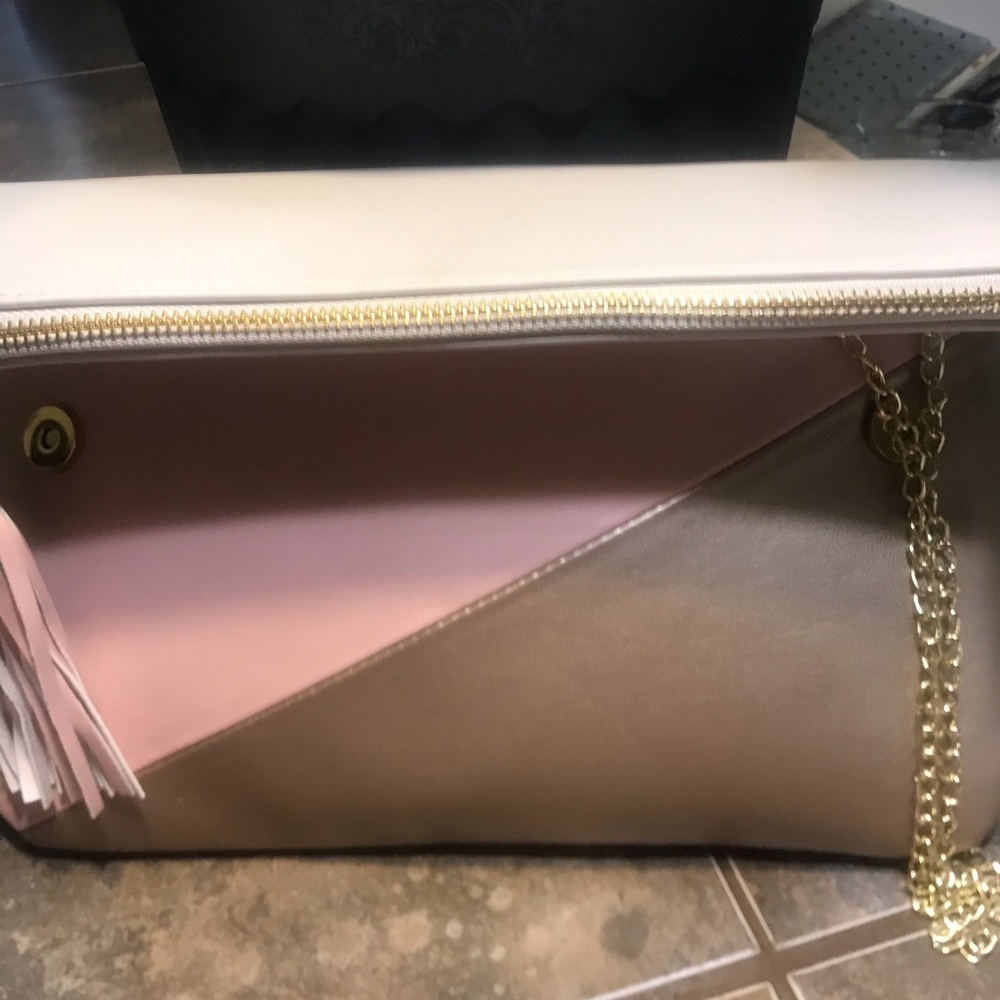 Clutch/shoulder bag